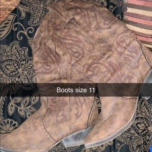 Women’s boots